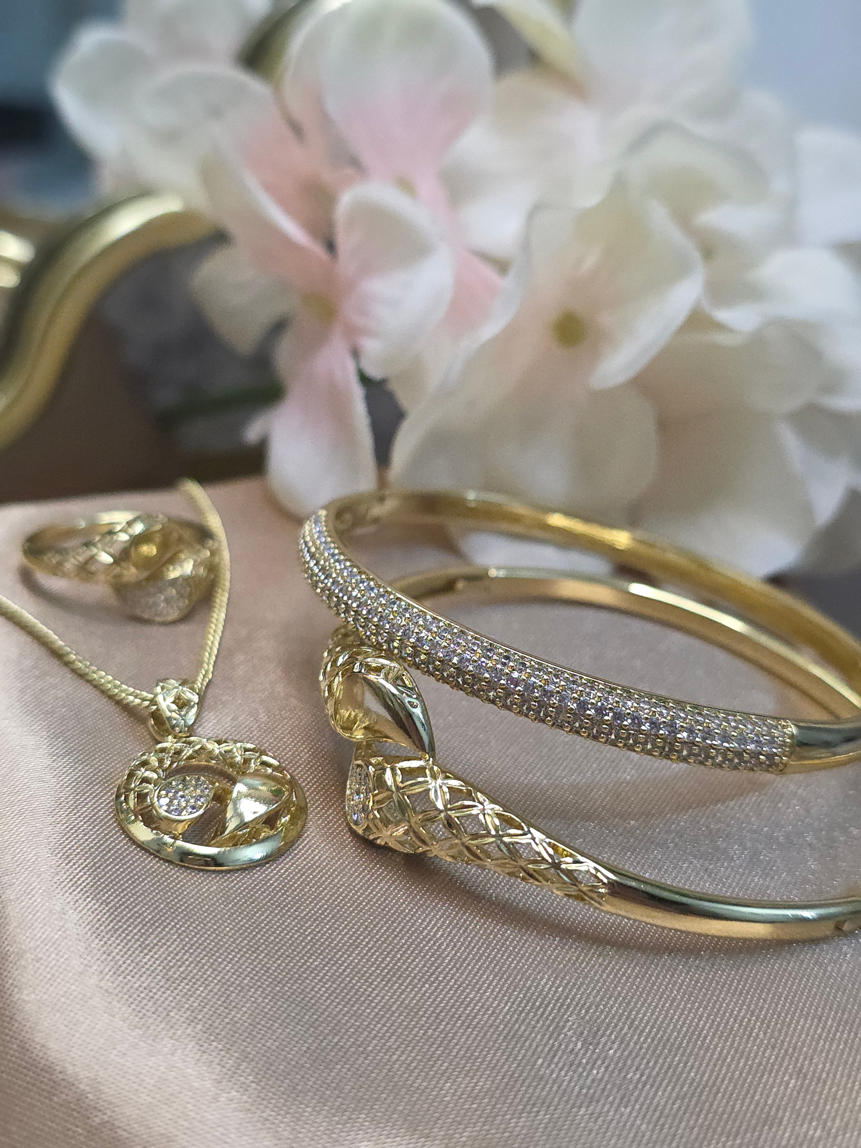 conjunto Naila